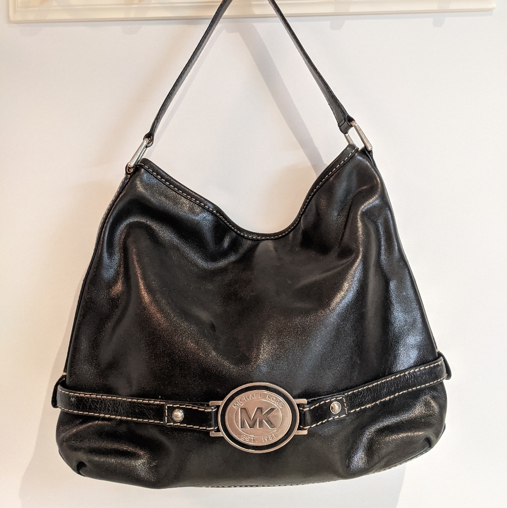 Michael Kors leather bucket purse